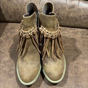 Brown boot wedges
